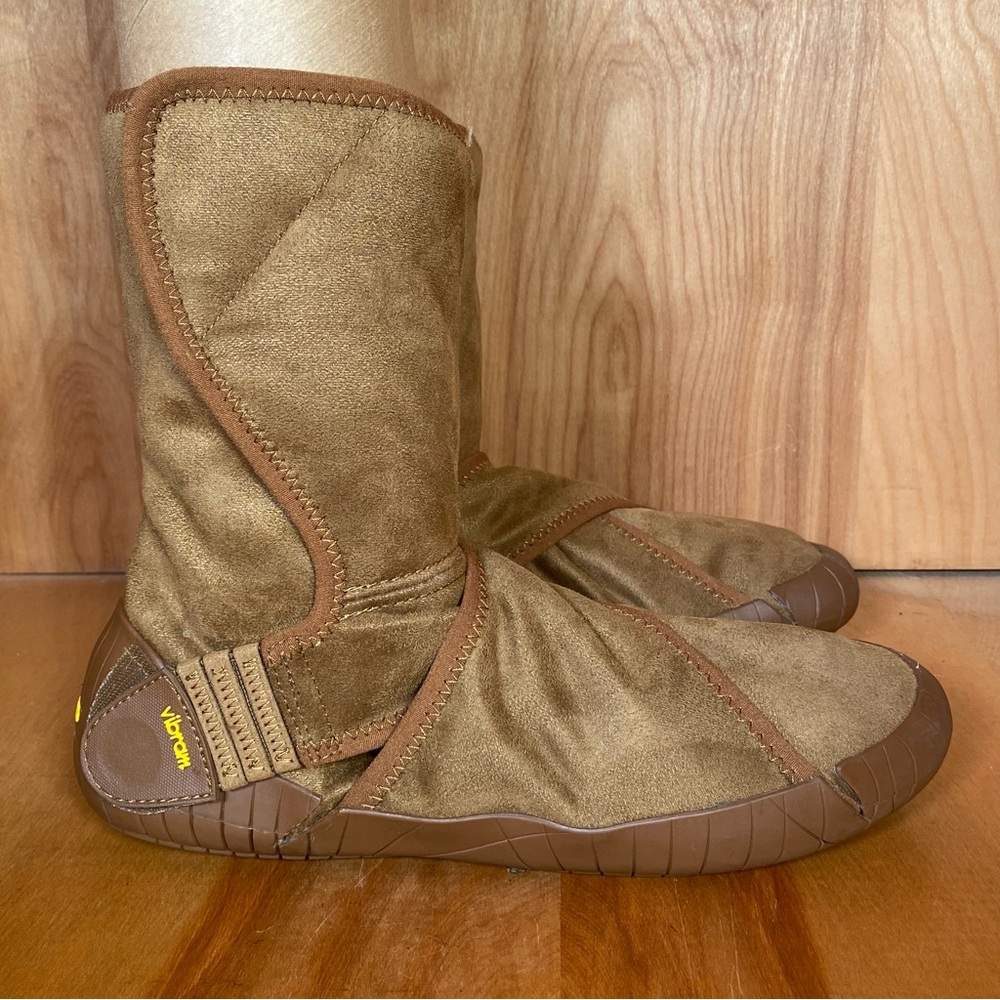 Womens 9 Vibram Furoshiki Mid Boot Classic Shearling Tan SEF0522